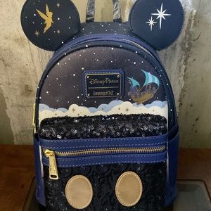 Disney Peter Pan loungefly / Mickey Mouse main attraction